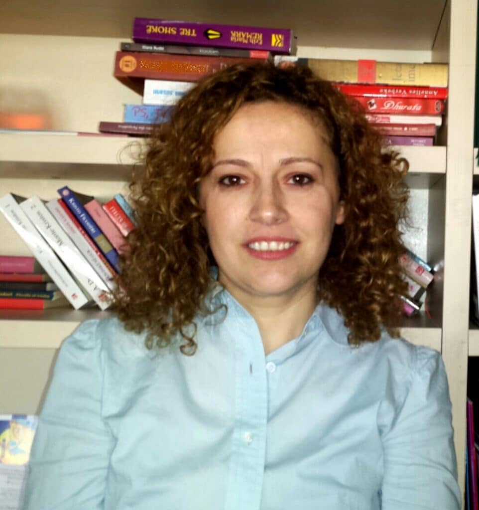 Mariana Meshi, Different & Equal
