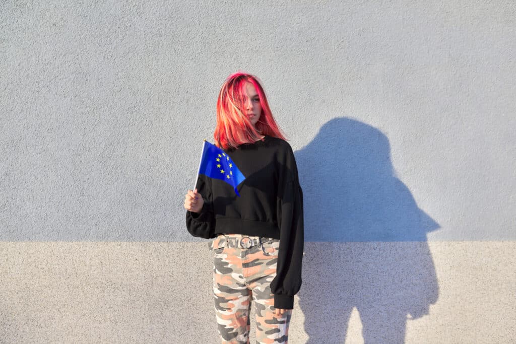 Connecting European youth through storytelling: peer researching the impact of Covid-19 using community reporting